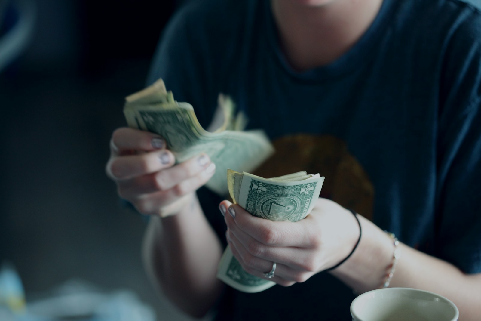Smart coverage doesn’t have to break the bank. Bundle & save with AL-GA Insurance.